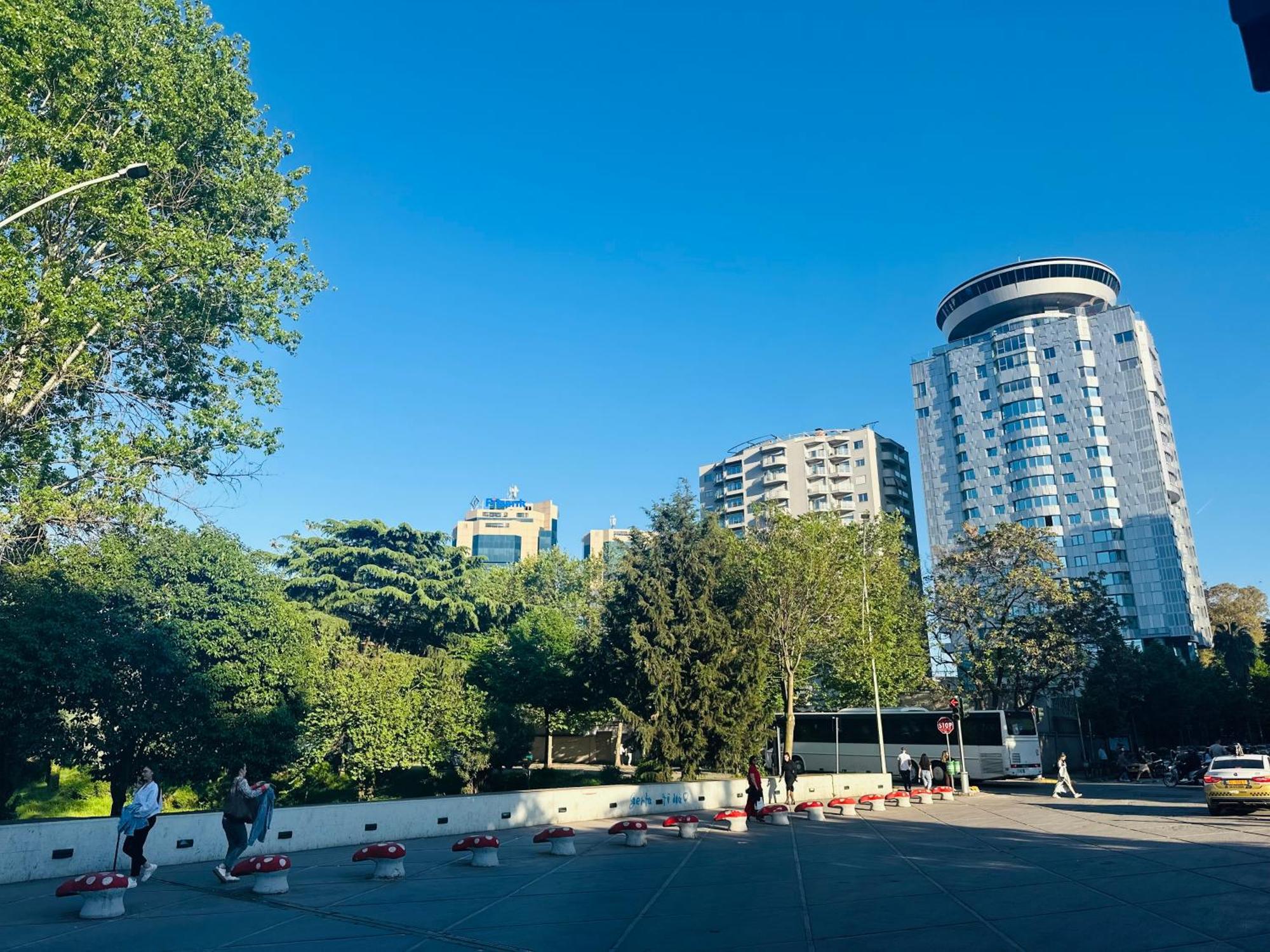 Appartamento Amo Tower Tirana Center Esterno foto