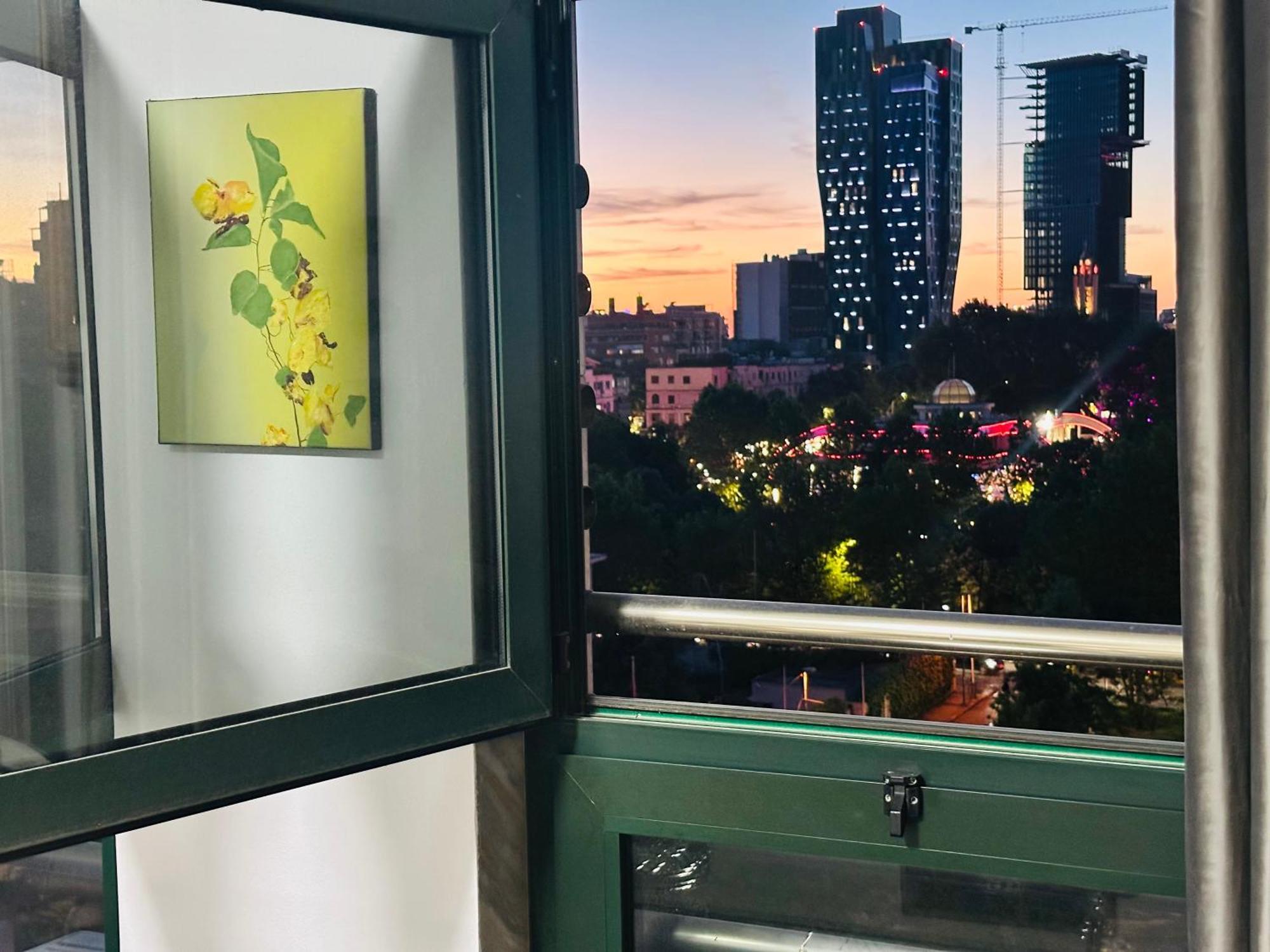 Appartamento Amo Tower Tirana Center Esterno foto
